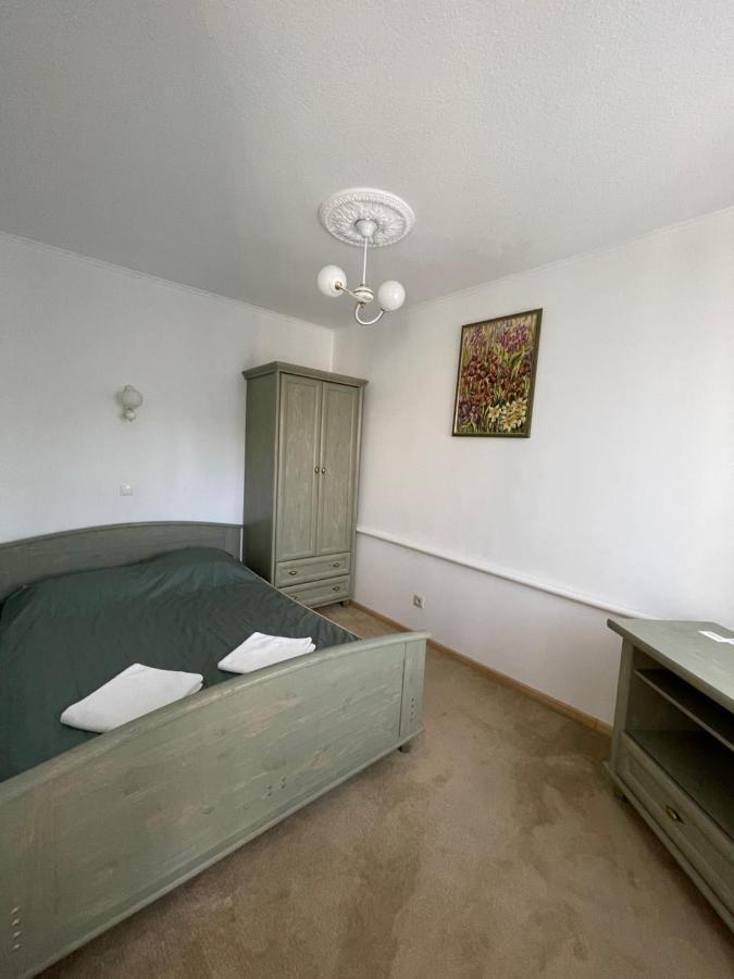 Gusarskiy Hotel&Apartment Kiev Dış mekan fotoğraf